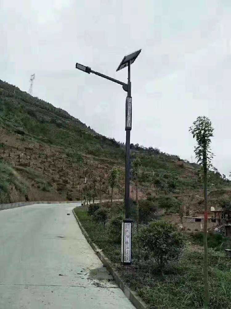 那曲市仿古太阳能路灯